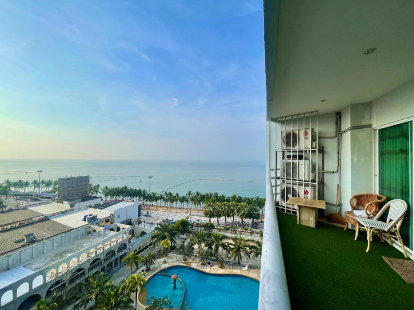Beautiful Sea View Beach Front Condo Pattaya Luaran gambar